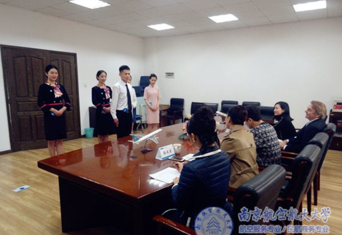 南京航空航天大學(xué)空乘專(zhuān)業(yè)招生面試現(xiàn)場(chǎng)