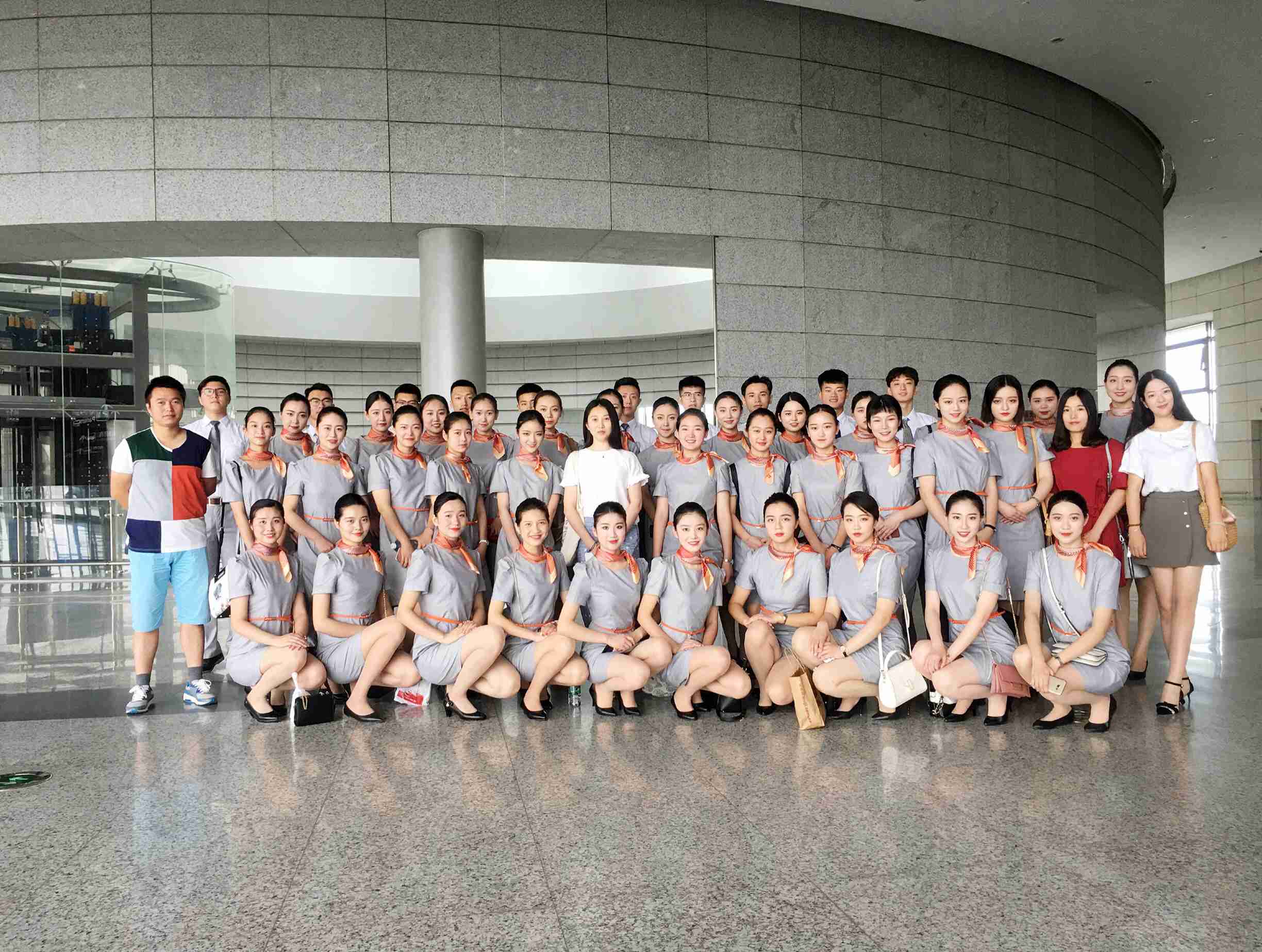南京航空航天大學(xué)空乘專業(yè)學(xué)生機(jī)場(chǎng)實(shí)習(xí)